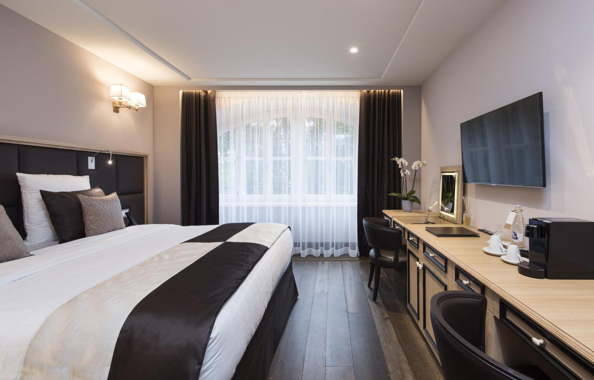 Hotel Bristol Geneva Exterior foto